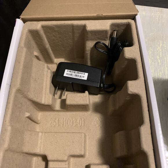 Netgear CM700 High Speed Cable Modem Docsis 3.0 - Picture 3 of 3